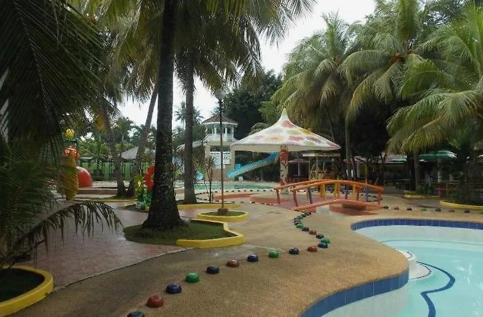 リゾート Tubod Flowing Waters 3*